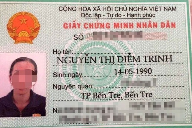 Tạm giữ 2 phụ nữ bế trẻ sơ sinh đi xe khách, nghi vấn mua bán người - 1 Giấy CMND của một trong hai đối tượng nghi vấn.