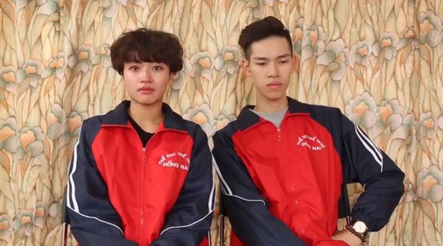 Kiện tướng dancesport Khánh Thi bức xúc khi học trò đoạt giải nhất lại nhận… giải nhì - 2 Hai học trò của Khánh Thi sốc khi lên nhận giải.