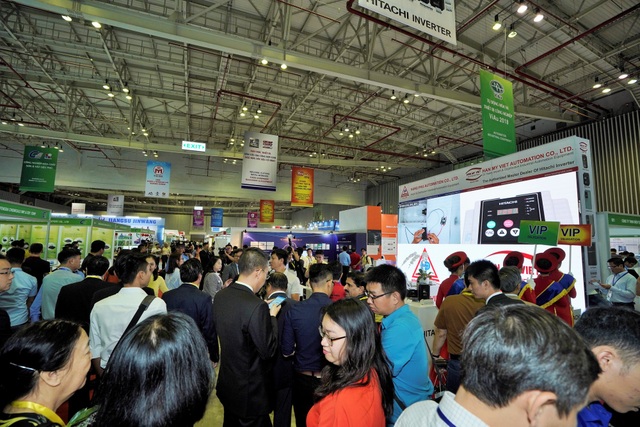 Khai mạc Triển lãm Vinamac Expo 2018 - 1
Triển lãm diễn ra từ 28/11 đến 01/12/2018 tại SECC – 799 Nguyễn Văn Linh