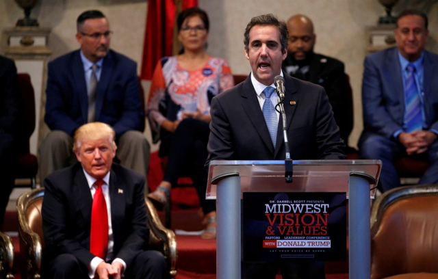 Ông Trump “nóng mặt” vì cựu luật sư thừa nhận nói dối quốc hội - 1 Ông Cohen từng là một trong những trợ tá thân thiết của ông Trump (Ảnh: NBC)