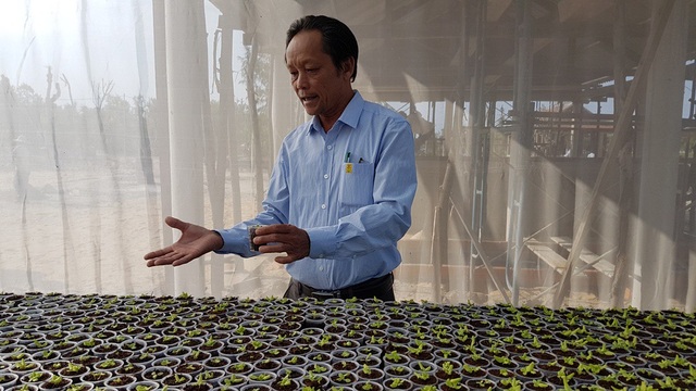 “Lão khùng” kỹ sư xây dựng rẽ ngang, khởi nghiệp trồng rau sạch - 3 Các bộ hướng dẫn kỹ thuật trồng rau sạch