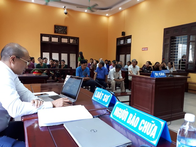 Nhiều tình tiết chưa được làm rõ trong vụ chủ tịch xã đi tù vì xét sai nguồn gốc đất? - 2 Nguyên Chủ tịch UBND xã Hải Yến cho rằng không thể ông đi tù mà cán bộ huyện lại không có tội gì.