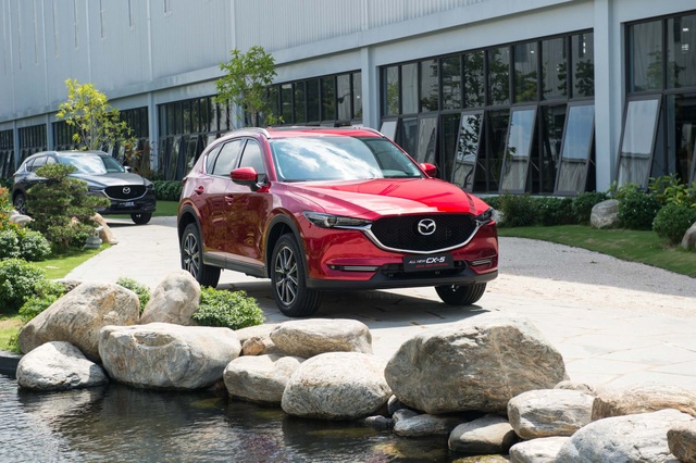 Thaco công bố giá bán xe Mazda màu sơn cao cấp mới - 2 Thaco công bố giá bán xe Mazda màu sơn cao cấp mới - 2