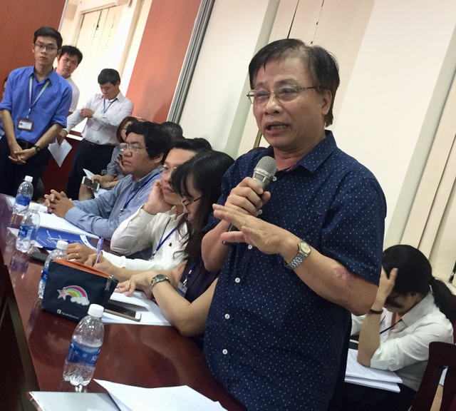 “Đại học quốc gia phải là nơi đào tạo chính khách” - 1 GS Trần Ngọc Thêm cho rằng hãy trả chức năng đào tạo chính khách về cho các ĐH hàng đầu kiểu như một số nước đã làm