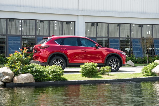 Thaco công bố giá bán xe Mazda màu sơn cao cấp mới - 3 Thaco công bố giá bán xe Mazda màu sơn cao cấp mới - 3