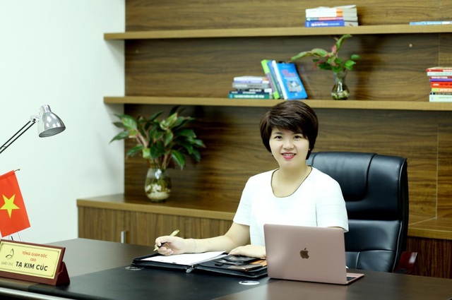 CEO Tạ Kim Cúc: Từ bán hàng online thành CEO công ty mỹ phẩm Top đầu: "Sản phẩm phải xuất phát từ tâm" - 1 CEO Tạ Kim Cúc: Từ bán hàng online thành CEO công ty mỹ phẩm Top đầu: "Sản phẩm phải xuất phát từ tâm" - 1
