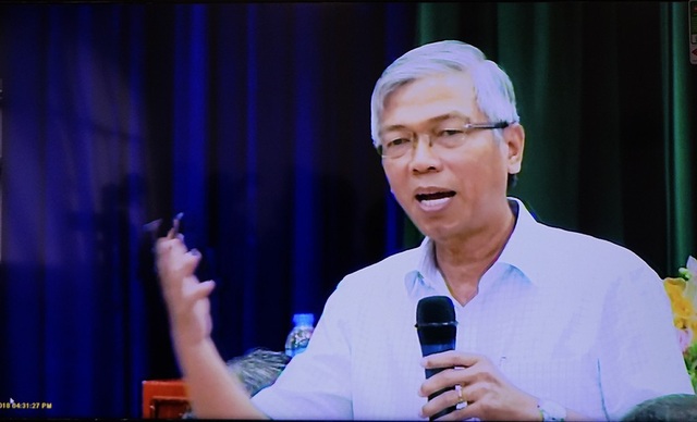 Người dân đề nghị thanh tra toàn diện dự án Thủ Thiêm - 7
Ông Võ Văn Hoan , Chánh VP UBND TPHCM trả lời chất vấn người dân Thủ Thiêm