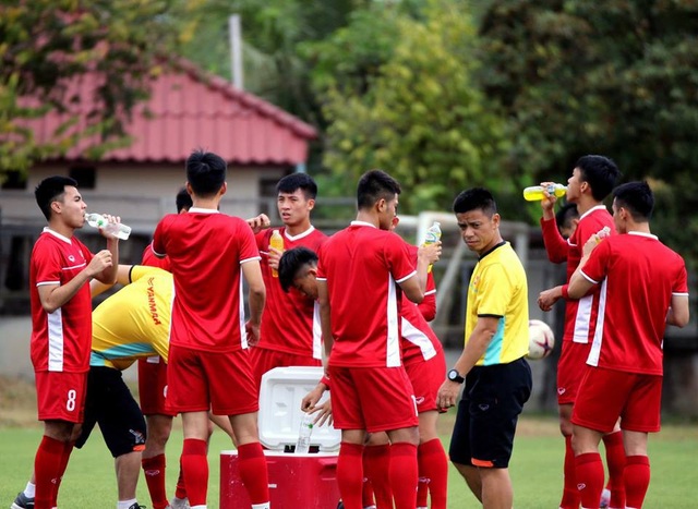Đội tuyển Việt Nam sau trận thắng Lào: Giấu bài triệt để, chờ đấu Malaysia - 1 Đội tuyển Việt Nam sau trận thắng Lào: Giấu bài triệt để, chờ đấu Malaysia - 1