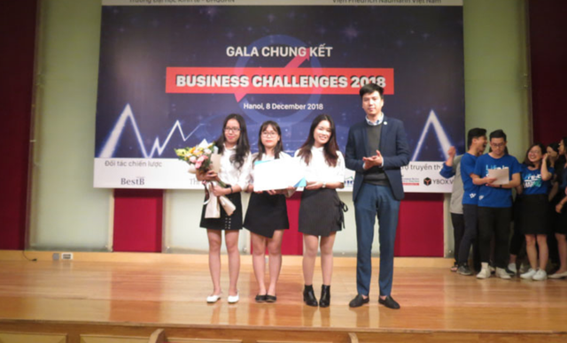 Ý tưởng cho thuê đồ cũ của sinh viên thắng lớn tại giải Business Challenges 2018 - 5
Giải nhì thuộc về đội Felix với dự án ‘Triển khai chiến dịch Marketing “Gỗ Minh Long nhé!” - hợp tác với công ty TNHH Minh Long’.