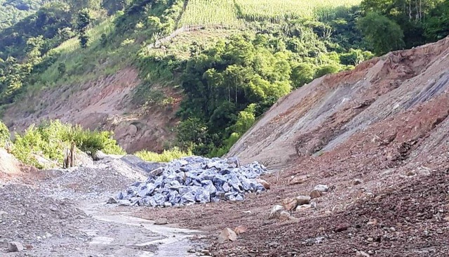 Tỉnh Nghệ An sẽ đề nghị dừng tích nước thủy điện Khe Bố "giải cứu" Quốc lộ 7! - 2 Dự án đường tránh ngập Quốc lộ 7A (từ km142+150 đến km149+350).