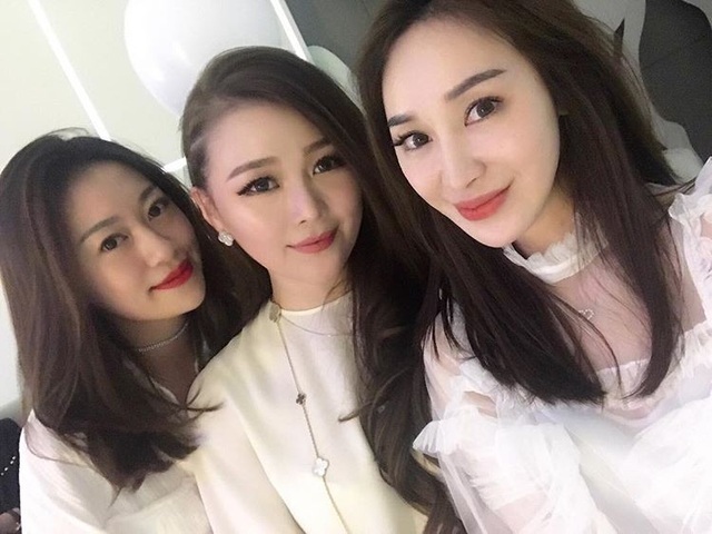 Cuộc sống giàu sang khó ai bì kịp của các tiểu thư “lá ngọc cành vàng” Trung Quốc - 1 Cuộc sống giàu sang khó ai bì kịp của các tiểu thư “lá ngọc cành vàng” Trung Quốc - 1