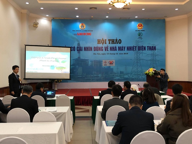 Dù phát thải nhiều, nhiệt điện than vẫn là nguồn năng lượng quan trọng - 1 Theo tính toán quy hoạch được duyệt tới 2030, nhiệt điện than sẽ chiếm 53% điện năng cung cấp cho hệ thống.