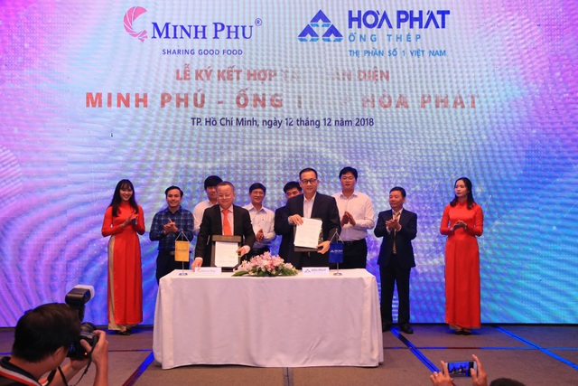 Hòa Phát bắt tay cung cấp sản phẩm cho các dự án của “Vua tôm” Minh Phú - 1
Hòa Phát sẽ cung cấp toàn bộ các sản phẩm liên quan đến ống thép cho Tập đoàn Thủy sản Minh Phú từ nay đến hết năm 2019.