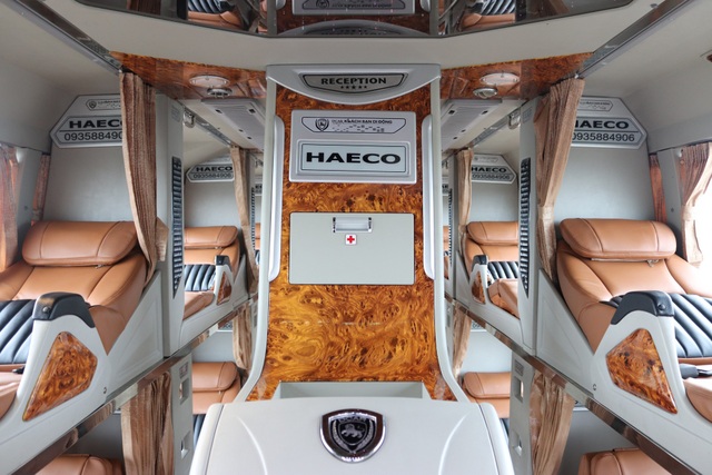 "Khách sạn di động" HAECO Limousine thứ 150 và dấu ấn Vinamotor - 2 "Khách sạn di động" HAECO Limousine thứ 150 và dấu ấn Vinamotor - 2
