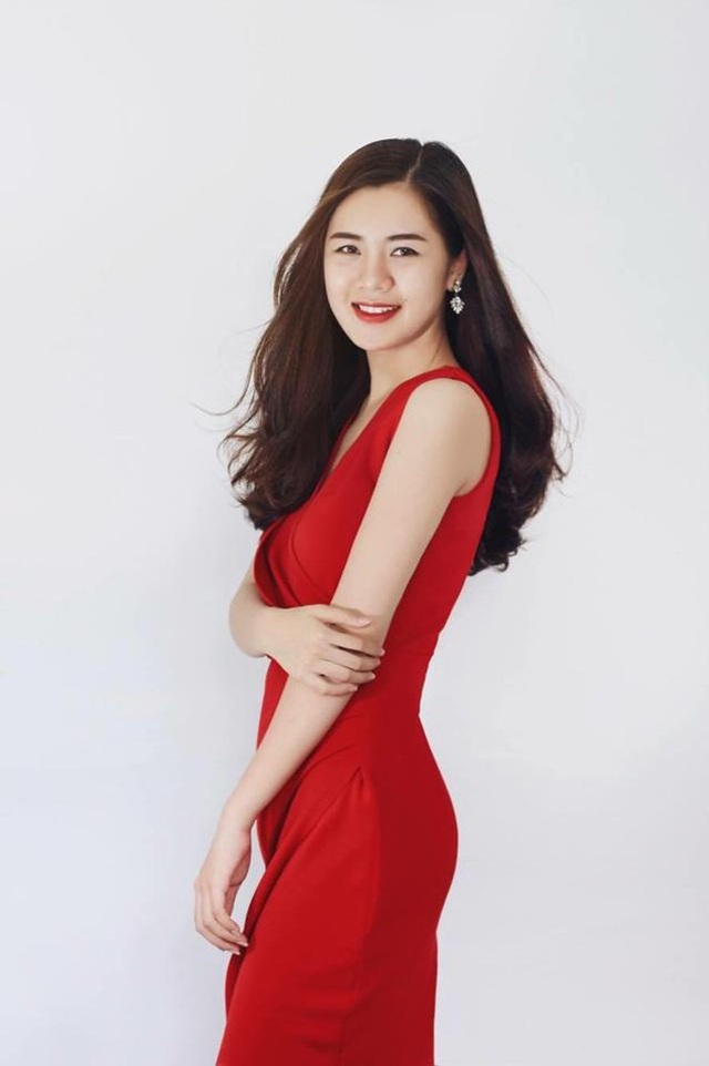 Quế Ngọc Hải, Nguyễn Tiến Linh xiêu lòng hai hot girl xinh nhất thành Vinh - 16
Gia đình hạnh phúc của Quế Ngọc Hải và cô vợ hot girl là điều mà nhiều người mơ ước.