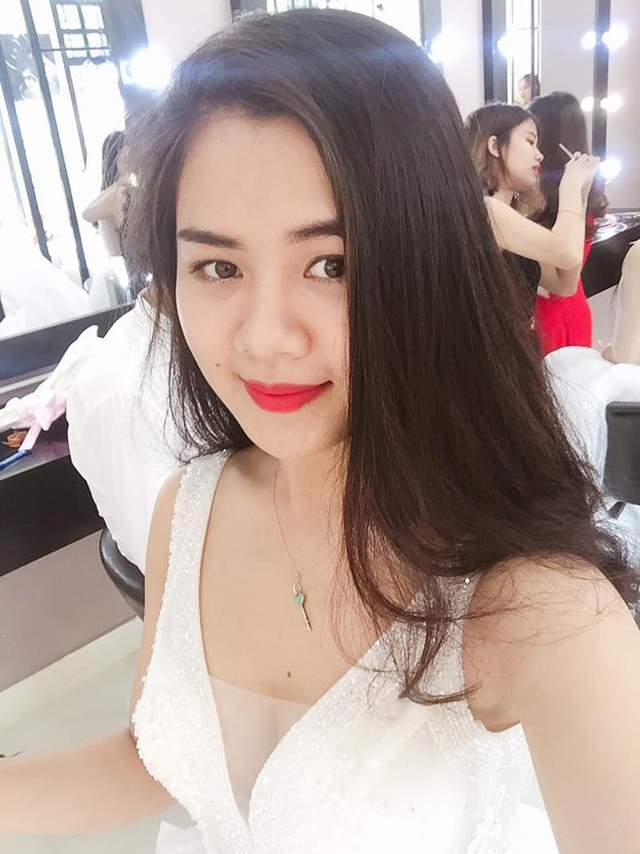 Quế Ngọc Hải, Nguyễn Tiến Linh xiêu lòng hai hot girl xinh nhất thành Vinh - 19
Gương mặt phúc hậu và nụ cười đẹp.