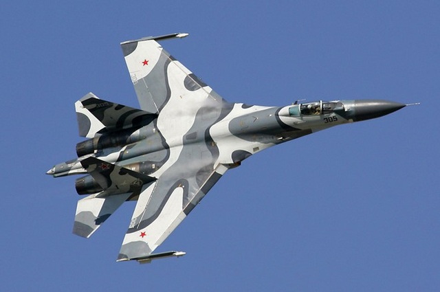 Ukraine nói Nga điều 100 máy bay chiến đấu tới Crimea - 1 Máy bay Su-27 (Ảnh minh họa: Wikipedia)