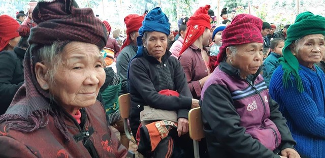 Khánh thành công trình phòng học Dân trí tại điểm trường bản Buốt, Sơn La - 10 Khánh thành công trình phòng học Dân trí tại điểm trường bản Buốt, Sơn La - 10
