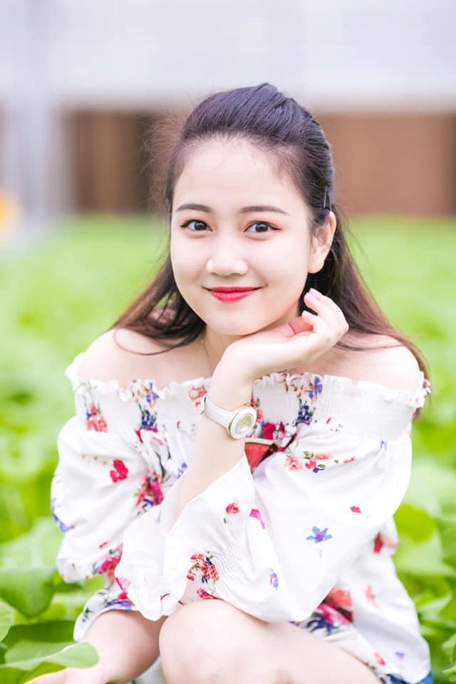 Cận cảnh nhan sắc tân Hoa khôi Sinh viên Việt Nam 2018 - 9 Cô bạn còn là cộng tác viên dẫn chương trình của đài truyền hình
