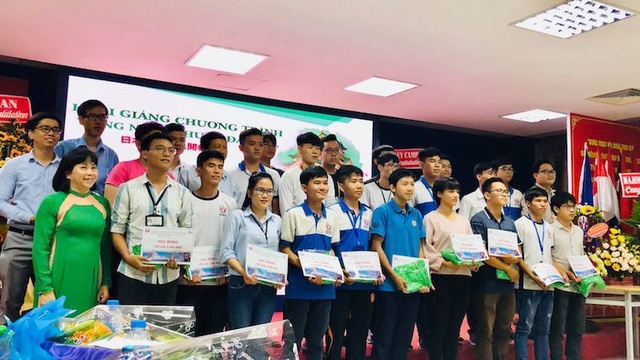Hajime Nippon cùng VJEC “cầm tay đào tạo chính quy" tiếng Nhật cho sinh viên - 2 Hajime Nippon cùng VJEC “cầm tay đào tạo chính quy" tiếng Nhật cho sinh viên - 2