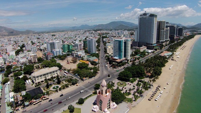 Bất thường một chỉ đạo của tỉnh Khánh Hòa: Dự án BĐS Du lịch không được chuyển nhượng? - 1
Giới đầu tư, kinh doanh bất động sản ở Nha Trang bất ngờ và bức xúc với chỉ đạo ngừng giao dịch dự án BĐS của tỉnh Khánh Hòa (Ảnh minh họa)