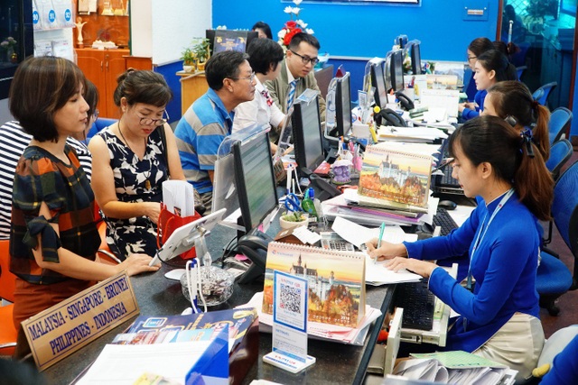 Lữ hành Việt lần thứ hai liên tiếp được vinh danh tại World Travel Awards - 3 Đông đảo du khách đăng ký tour Tết 2019 tại Vietravel