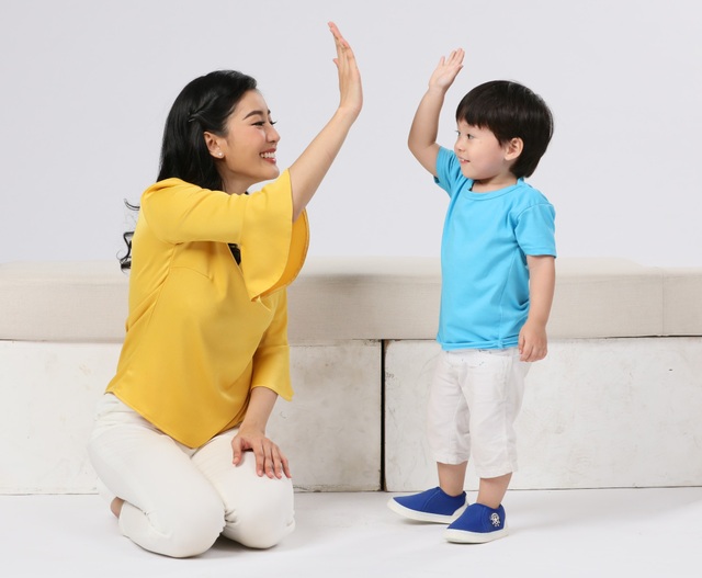 HMO – Bước tiến đột phá trong dinh dưỡng cho trẻ sơ sinh - 2 HMO giúp bé khỏe mạnh hơn, phát triển nhận thức, hoàn thiện chức năng miễn dịch