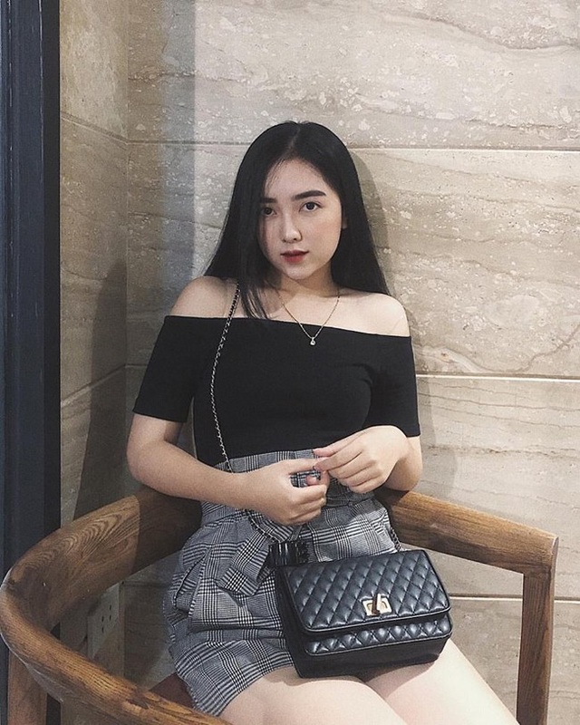 Hội bạn gái tin đồn cứ lộ diện là gây sốt của tuyển Việt Nam - Ảnh 18. Hội bạn gái tin đồn cứ lộ diện là gây sốt của tuyển Việt Nam - Ảnh 18.