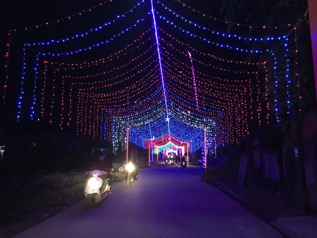 Không khí vui chơi Noel rộn ràng cả nước - Ảnh 12. Không khí vui chơi Noel rộn ràng cả nước - Ảnh 12.