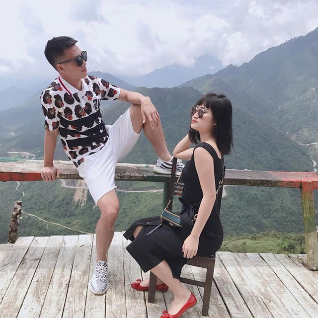Tiền vệ Huy Hùng - cầu thủ chăm khoe ảnh bạn gái nhất tuyển Việt Nam - Ảnh 10. Tiền vệ Huy Hùng - cầu thủ chăm khoe ảnh bạn gái nhất tuyển Việt Nam - Ảnh 10.