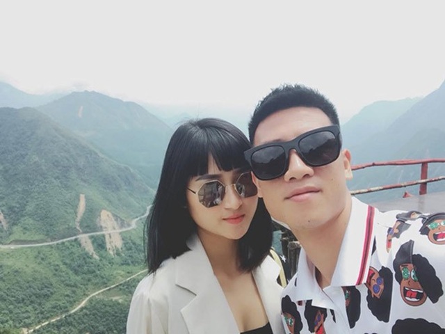 Tiền vệ Huy Hùng - cầu thủ chăm khoe ảnh bạn gái nhất tuyển Việt Nam - Ảnh 7. Tiền vệ Huy Hùng - cầu thủ chăm khoe ảnh bạn gái nhất tuyển Việt Nam - Ảnh 7.