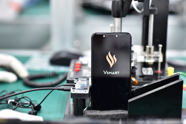 Một trong 4 chiếc điện thoại VSmart sẽ ra mắt trong thời gian tới.