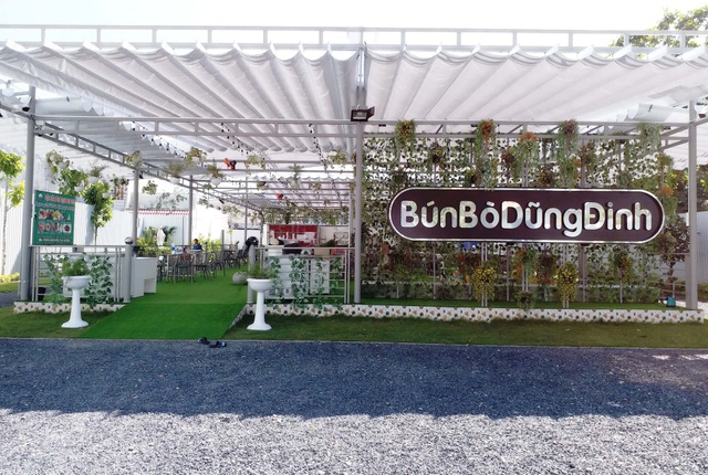 Quán bún bò “bá đạo” Dũng Đinh sẽ khai trương vào ngày 6/12 - 1 Quán bún bò Dũng Đinh sắp khai trương vào ngày 6/12/2018 tại địa chỉ 45/30A Cao Lỗ (phường 4, quận 8, TPHCM)