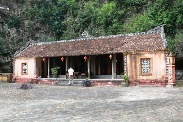Ngôi nhà cổ trên 300 năm ở cố đô Hoa Lư - 1 Nhà cổ Ninh Sơn hơn 300 năm ở Ninh Bình.
