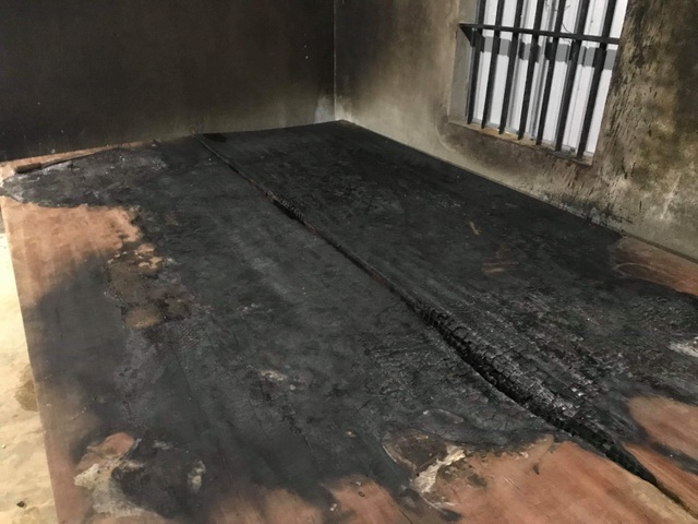 Nghệ An: Hàng trăm cây ăn quả bị chặt phá, nhà cửa bị đốt, người dân kêu cứu! - 5 Trong nhà bị kẻ gian châm lửa đốt.