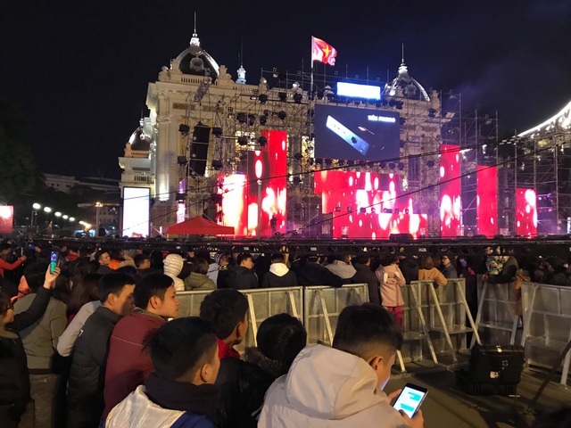 Náo nức chờ đón thời khắc chuyển giao năm mới 2019 - 6 Náo nức chờ đón thời khắc chuyển giao năm mới 2019 - 6