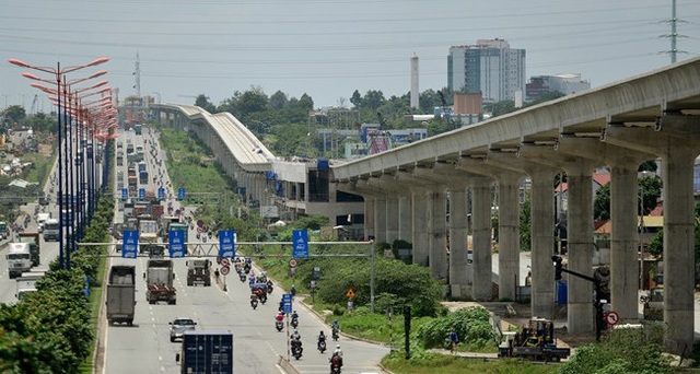 Loạt dự án đường sắt đô thị đội vốn “khủng”: Bộ GTVT xin tạm ứng - 1 5 dự án đường sắt đô thị đội vốn thêm 132.000 tỷ đồng.
