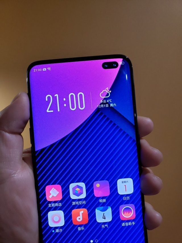 Lộ mô hình mẫu cho thấy thiết kế hoàn toàn mới của Galaxy S10+ - 1