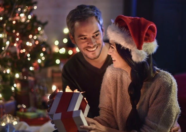 “Baby it's Cold Outside”: Bản tình ca Giáng sinh gây tranh cãi - 1
Ảnh minh họa