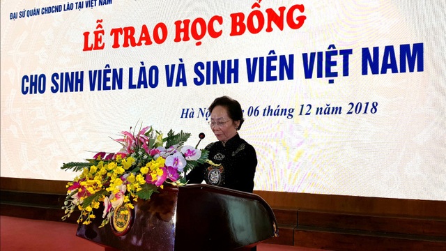 TƯ Hội Khuyến học Việt Nam trao 120 suất học bổng cho sinh viên Lào - 1
undefined