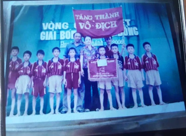 Mẹ Phan Văn Đức vượt hơn 300km đến Mỹ Đình cổ vũ cho con trai - 3 Tuyển thủ Phan Văn Đức: Niềm tự hào của quê hương.