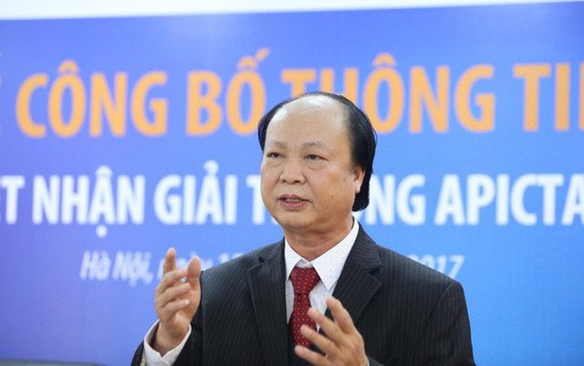 Chủ tịch LienVietPostBank chi bộn tiền gom cổ phiếu - 1
Ông Nguyễn Đình Thắng, Chủ tịch HĐQT LienVietPostBank vừa đăng ký mua 1,2 triệu cổ phiếu LPB.