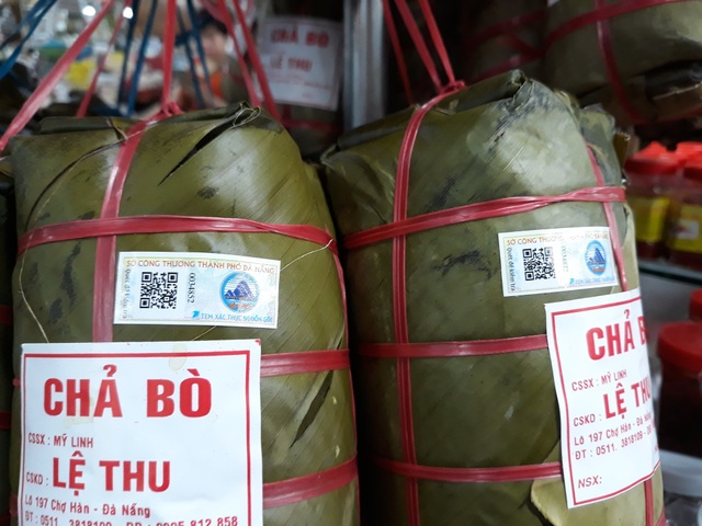 Đà Nẵng: Truy xuất nguồn gốc thực phẩm tại chợ bằng điện thoại - 3 Các sản phẩm được dán tem để khách hàng có thể truy xuất nguồn gốc