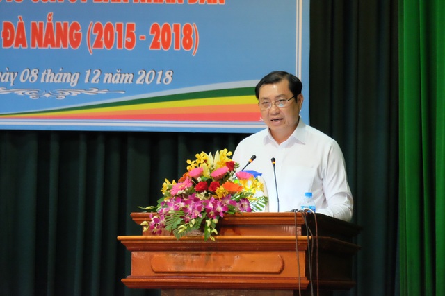 "Xã hội đen tới nhà đe dọa dân, chủ tịch phường không biết là tắc trách" - 1
Ông Huỳnh Đức Thơ - Chủ tịch UBND TP Đà Nẵng: Xã hội đen tới nhà dân mà hỏi đến chủ tịch quận, phường không biết là tắc trách
