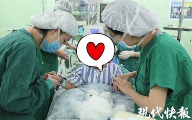 Bé gái 3 tuổi trở thành bệnh nhân ung thư vú trẻ nhất thế giới - 1 Bé gái 3 tuổi là bệnh nhân mắc bệnh ung thư vú trẻ tuổi nhất