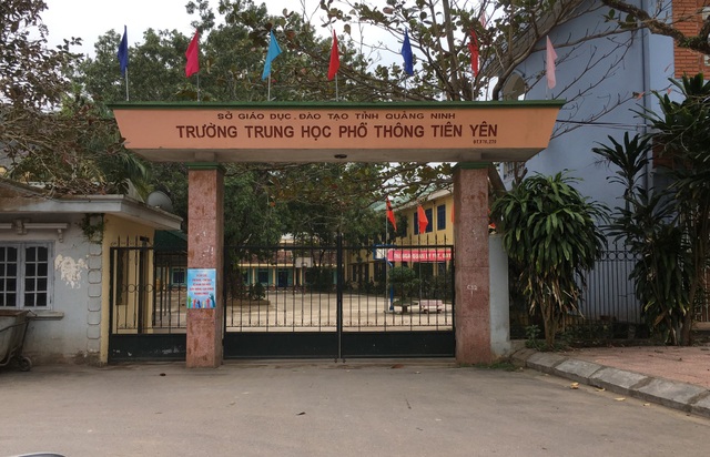 Thầy trò hoang mang trước việc trường có thể bị chuyển đổi sang mô hình dân lập - 1
Thông tin Trường THPT Tiên Yên (huyện Tiên Yên, tỉnh Quảng Ninh) có thể sẽ bị chuyển từ mô hình công lập sang dân lập khiến thầy trò hoang mang.