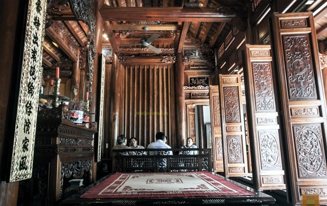 Thừa kế nhà gỗ cổ: Gia tài tiền tỷ, con cái từ chối không nhận - 2 Nhà gỗ thường là nơi thờ tự, không phù hợp với nếp sống hiện đại của thế hệ trẻ