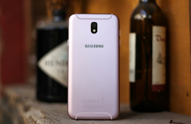 Đánh Giá Samsung Galaxy J7 Pro Màu Hồng Cho Phái Đẹp Trong Ngày Valentine |  Báo Dân Trí