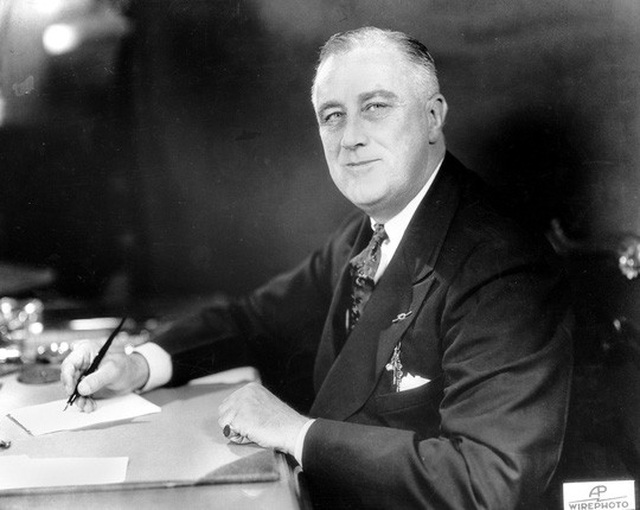 Bí ẩn chuyện bác sĩ bao che bệnh cho tổng thống Mỹ - 2
Tổnng thống Franklin D. Roosevelt năm 1937. Ảnh AP