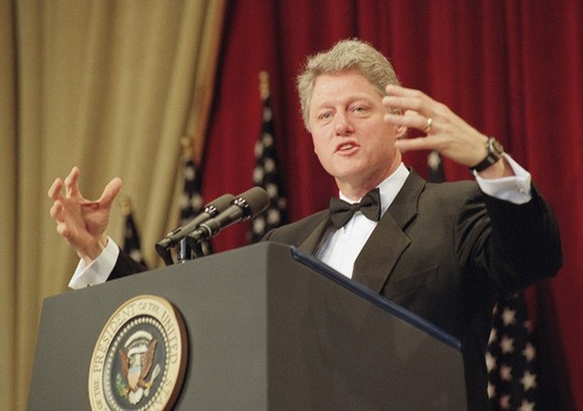 Bí ẩn chuyện bác sĩ bao che bệnh cho tổng thống Mỹ - 4
Tổng thống Bill Clinton hồi tháng 2-1993. Ảnh: AP